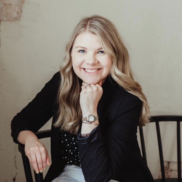 Elise Nelson